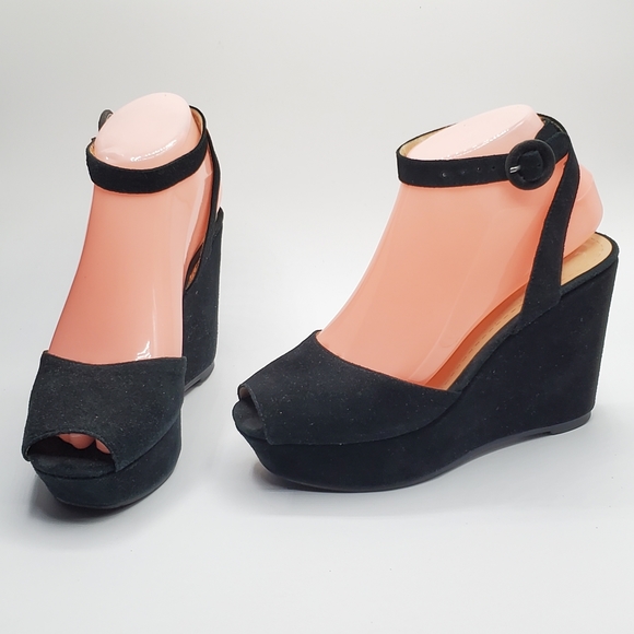 Prada suede 4" heel ankle strap 1.5" platforms size 5.5 - Picture 1 of 15
